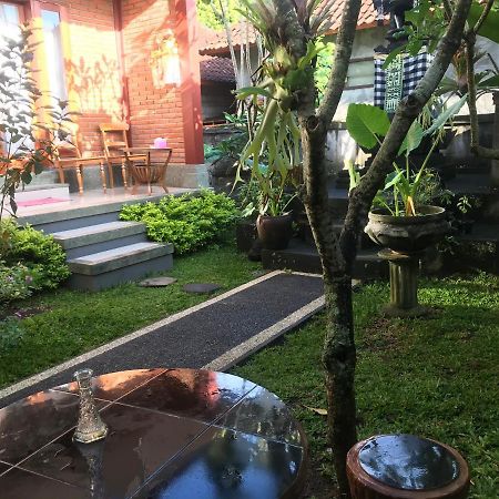ウブドSemara Teges Houseアパートメント エクステリア 写真