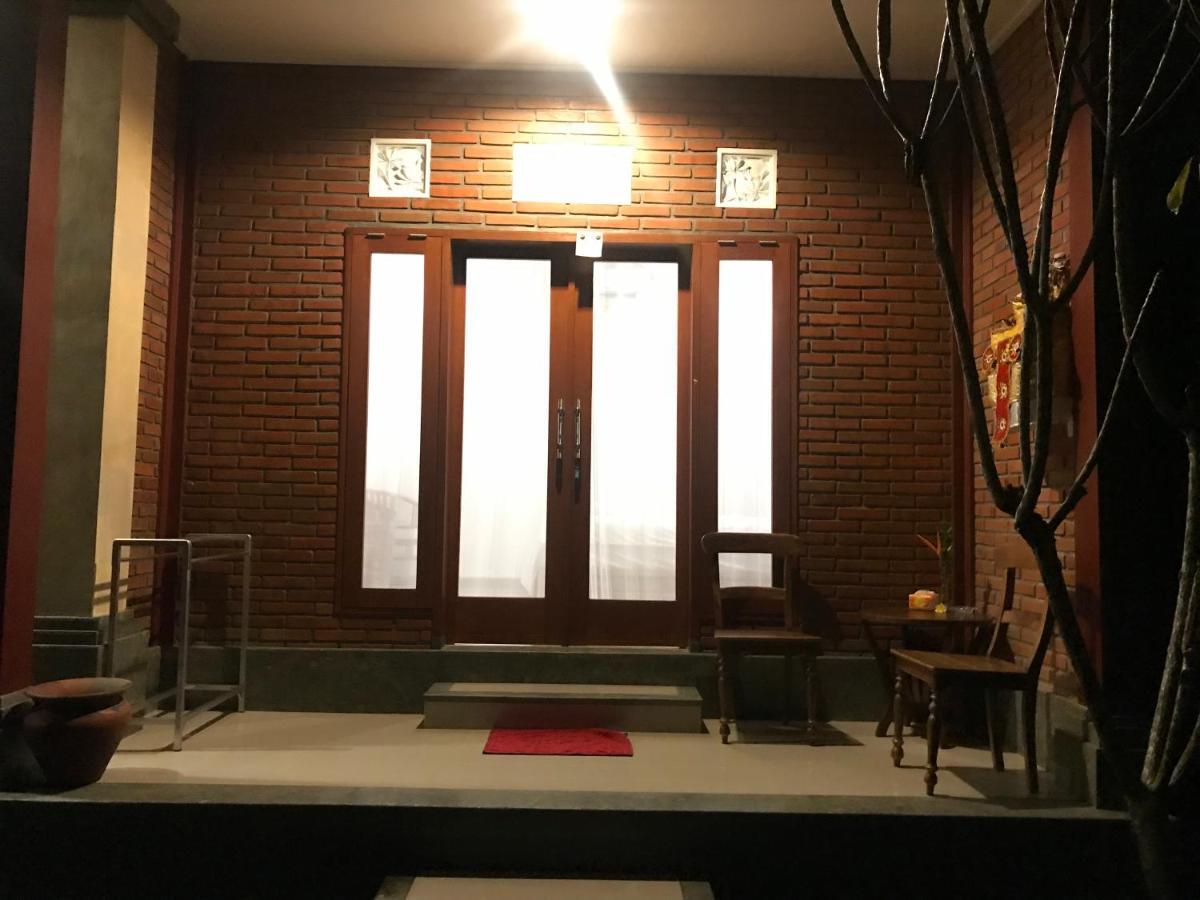 ウブドSemara Teges Houseアパートメント エクステリア 写真